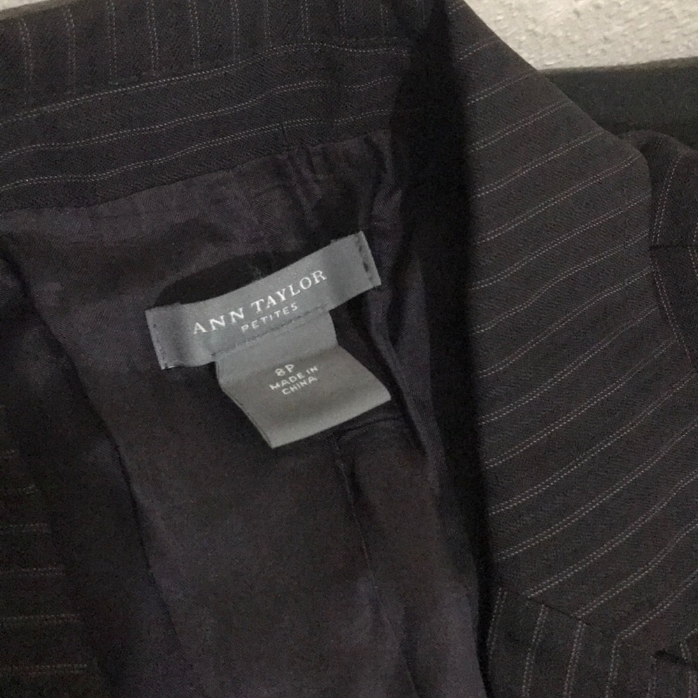 Ann Taylor - Picture 2 of 8